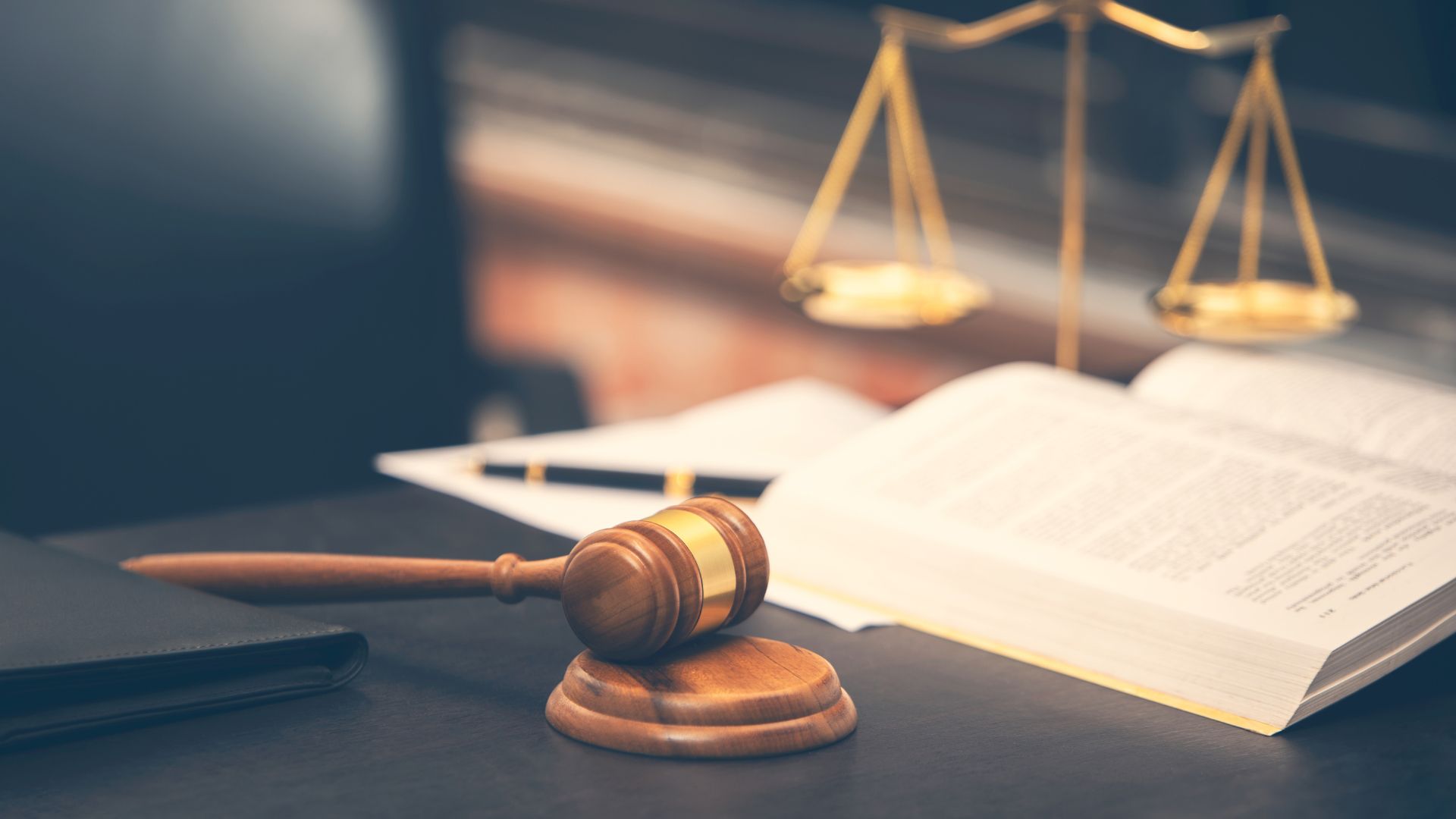 Diferença entre anunciar no Google Ads e investir em SEO para escritórios de advocacia