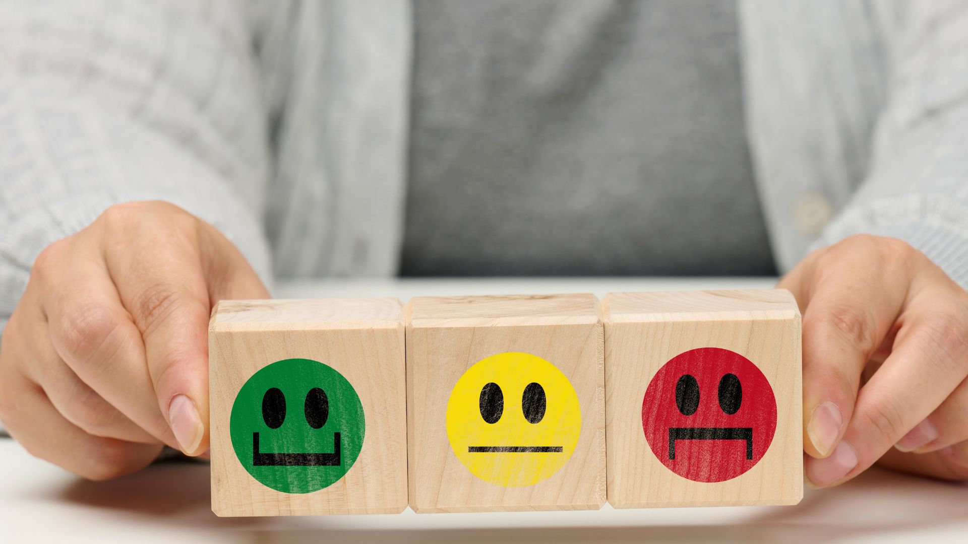 Descubra como avaliações 5 estrelas podem fortalecer sua imagem jurídica e atrair novos clientes. Aumente sua credibilidade online!